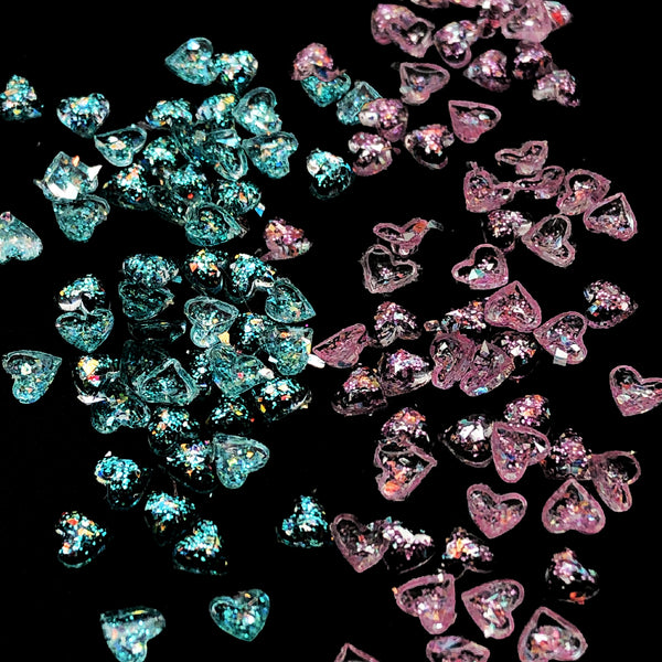 20Pcs/pack 5mm Shimmer Glitter Transparent Mini 3D Resin Heart Shaped Acrylic Beads Cabochon Charms for Crafts Necklaces Bracelets Jewelry Decorations Wedding Dress Nail Art