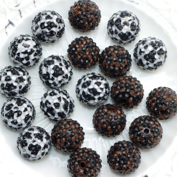 5Pcs Animals Textured Series Bayberry Beads 20mm Cow Leopard Pattern Acrylic Spacer Beads Charms with Hole Ideal for DIY Jewelry Making DIY Bracelet Necklace Chain Earrings Charm Pen Bangle Decors Craft Supplies