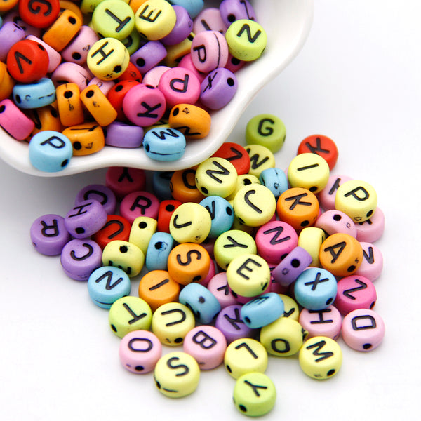 20g/pack about 160pcs Acrylic Oblate Shaped Beads,mixed colors candy- color,with black English Alphabet Letters,Random letters, Mixed Loose Beads for DIY Jewelry Making and Crafting