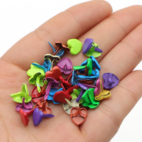 50pcs/pack Paper Fasteners Metal Brads Mini Metal Heart Shape Brads Scrapbooking Embellishment Fastener Brad Studs Spikes DIY Crafts For Home Paper Decoration